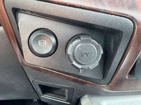 Used 2015 Ford F350 Lariat w/ Lariat Ultimate Package AWD/4WD image 35