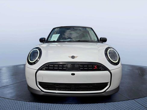 Used 2025 MINI Cooper S FWD image 8