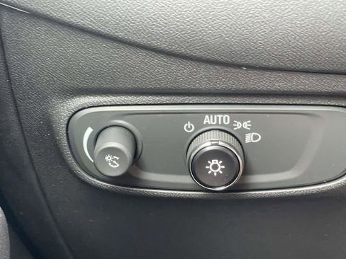 Used 2024 Chevrolet Equinox LS w/ LS Convenience Package FWD image 33