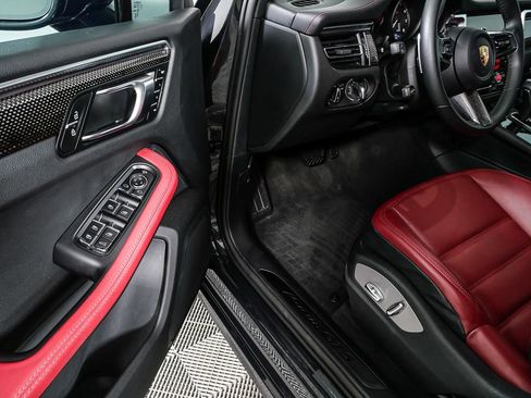 Certified 2023 Porsche Macan GTS AWD/4WD image 5