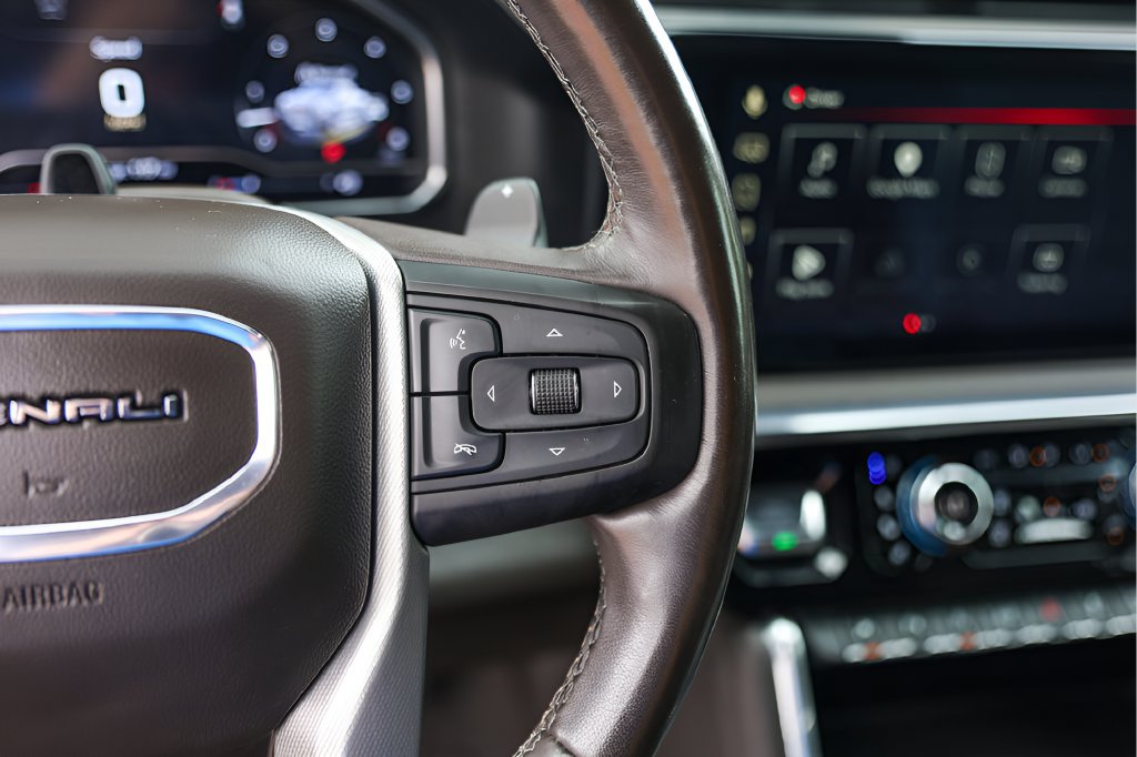 Used 2024 GMC Sierra 1500 Denali AWD/4WD image 12