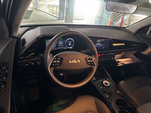 Certified 2025 Kia Niro Wind FWD image 7