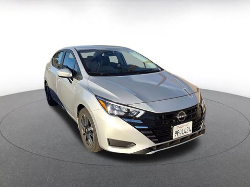 Used 2025 Nissan Versa SV w/ Trunk Package image 1