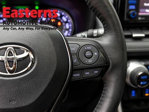 Used 2020 Toyota RAV4 XLE Premium AWD/4WD image 16