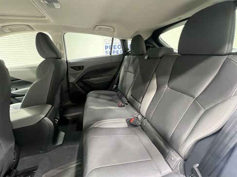 Used 2025 Subaru Crosstrek 2.0i Premium image 22
