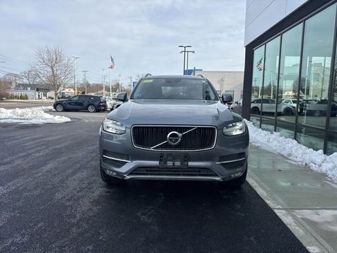 Used 2018 Volvo XC90 T5 Momentum w/ Convenience Package image 7