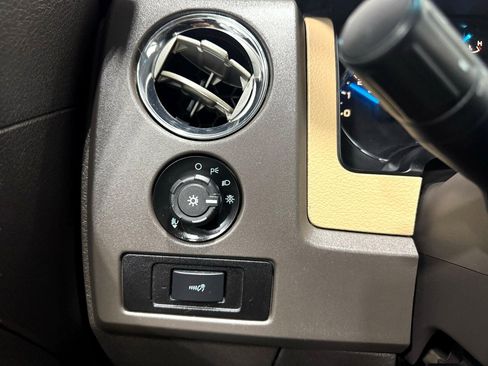 Used 2013 Ford F150 XLT w/ Luxury Equipment Group image 21