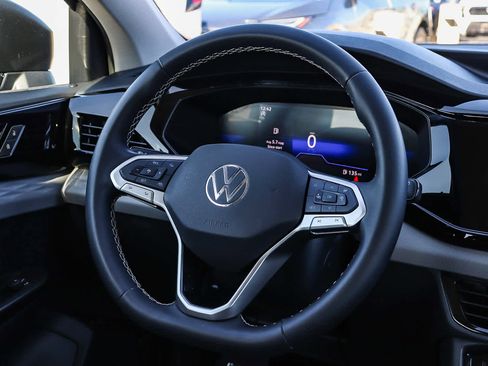 Used 2024 Volkswagen Taos S image 17