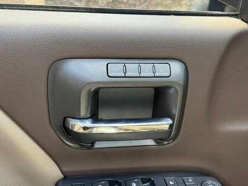 Used 2017 Chevrolet Silverado 1500 LTZ Z71 w/ LTZ Plus Package image 16