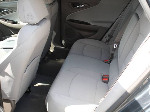 Used 2019 Chevrolet Malibu LT w/ Driver Confidence Package FWD image 7