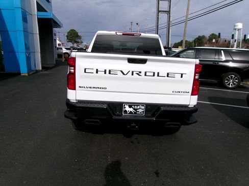 New 2026 Chevrolet Silverado 1500 Custom Trail Boss w/ Dark Appearance Package AWD/4WD image 4