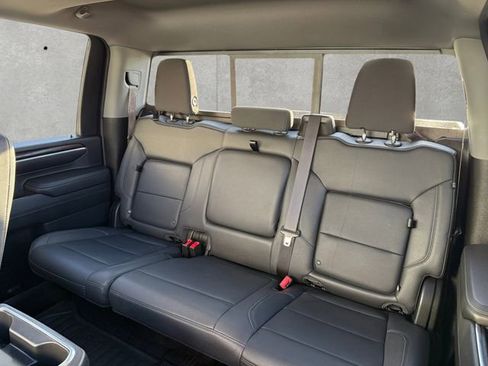 Used 2024 GMC Sierra 2500 SLT image 22