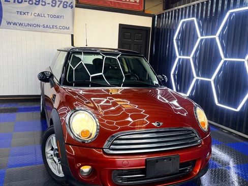 Used 2011 MINI Cooper Hardtop FWD image 7