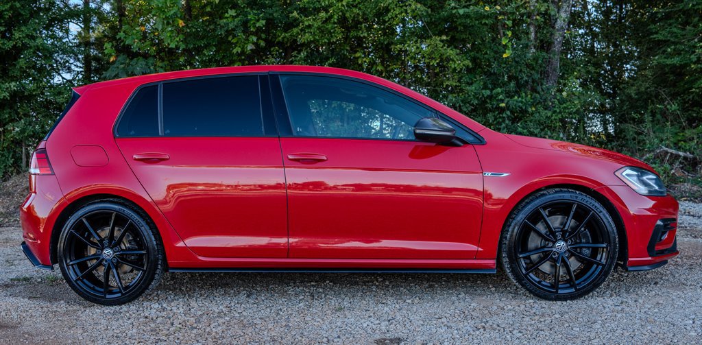 Used 2019 Volkswagen Golf R 4-Door AWD/4WD image 6