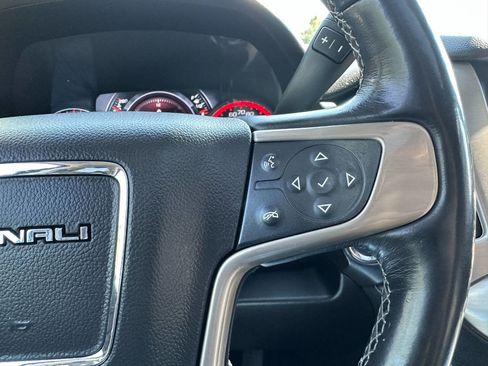 Used 2016 GMC Yukon Denali w/ Open Road Package AWD/4WD image 27