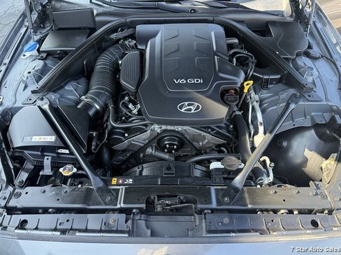 Used 2015 Hyundai Genesis 3.8 w/ Option Group 04 RWD image 21