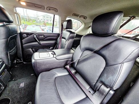 Used 2024 INFINITI QX80 Luxe image 12