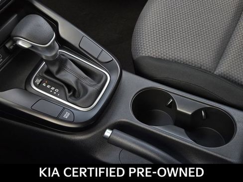 Certified 2025 Kia Soul LX w/ LX Technology Package FWD image 24