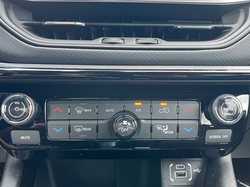 New 2026 Jeep Compass Limited image 4