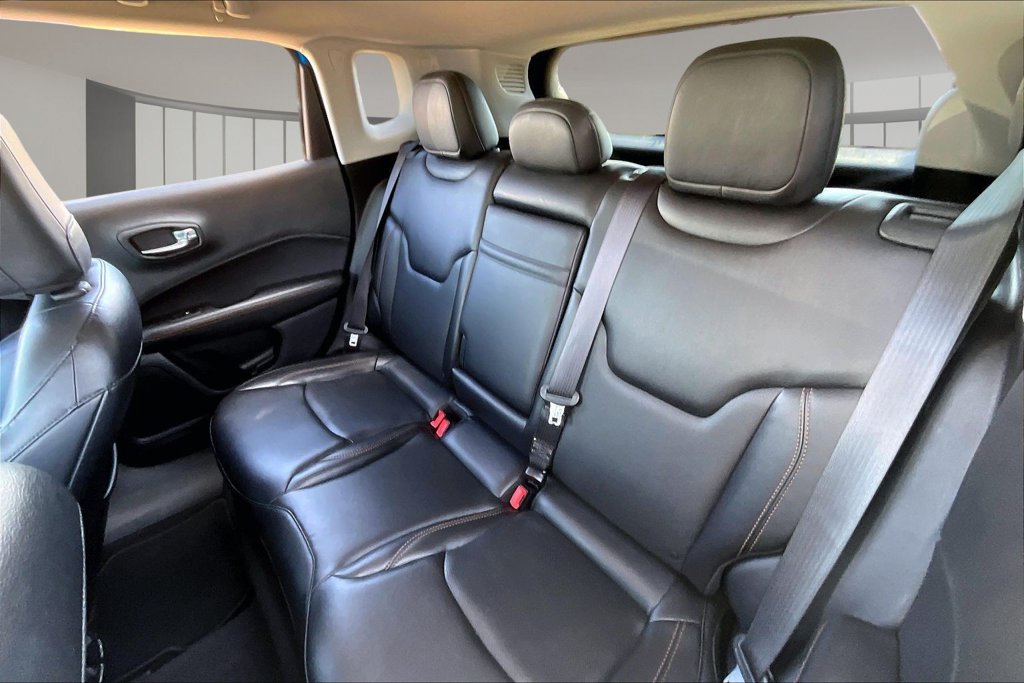 Used 2018 Jeep Compass Limited w/ Navigation Group FWD image 28