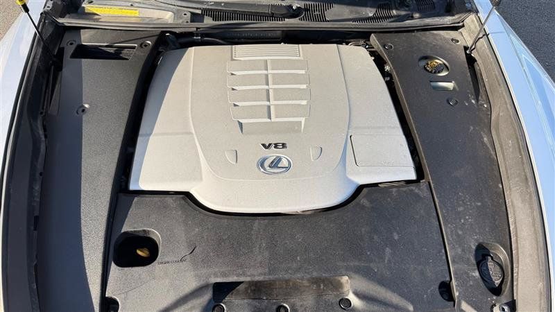 Used 2013 Lexus LS 460 w/ Comfort Pkg RWD image 46