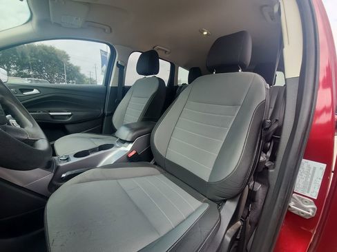 Used 2016 Ford Escape SE w/ SE Cold Weather Package image 9