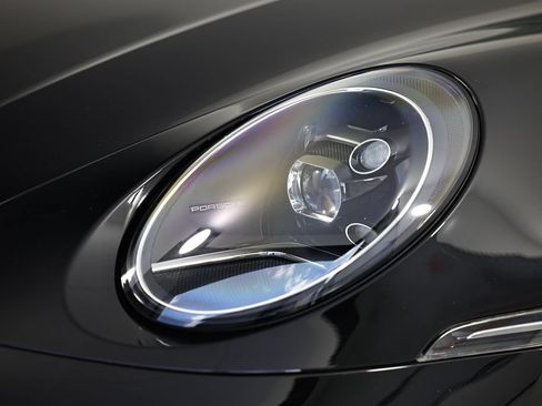 Certified 2020 Porsche 911 Carrera S RWD image 11