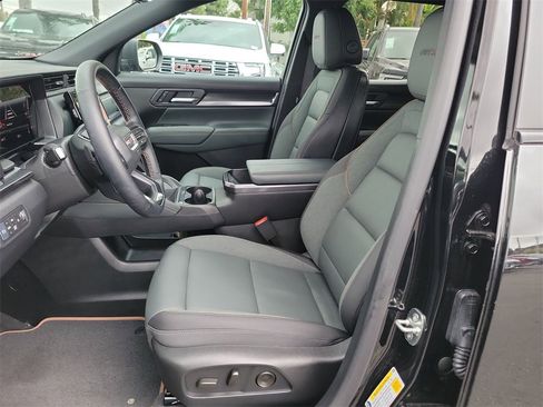 Used 2026 GMC Terrain AT4 w/ Technology Package II image 19