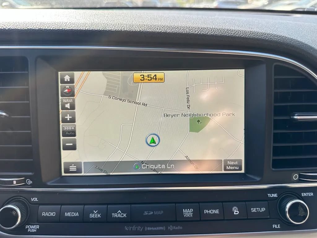 Used 2017 Hyundai Elantra Limited w/ Limited Ultimate Package 05 FWD image 11