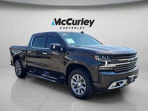 Used 2022 Chevrolet Silverado 1500 High Country w/ Safety Package II AWD/4WD image 1