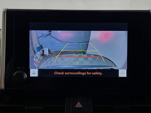 Used 2024 Toyota RAV4 XLE FWD image 28