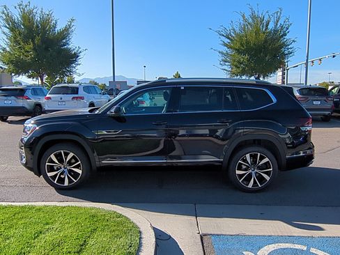 New 2026 Volkswagen Atlas SEL Premium R-Line AWD/4WD image 9