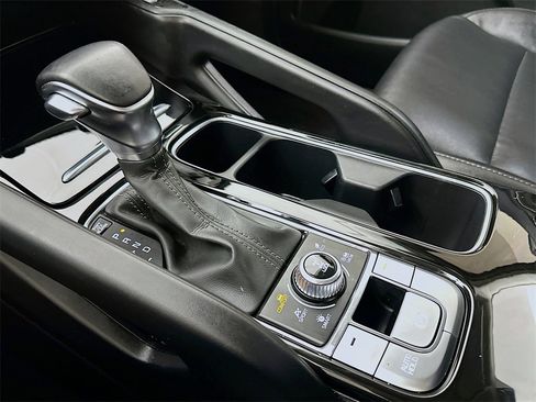 Certified 2023 Kia Telluride S w/ S Sunroof Package image 28