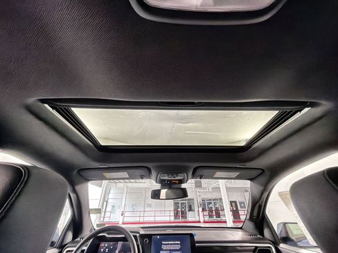 New 2026 GMC Canyon Elevation w/ Convenience Package image 24