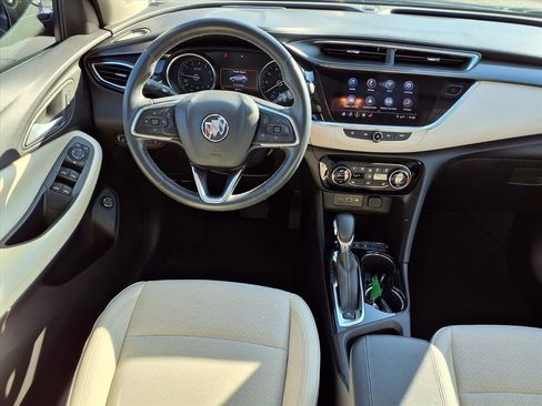 Used 2021 Buick Encore GX Select image 2