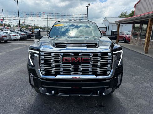 Used 2024 GMC Sierra 2500 Denali w/ Denali Reserve Package AWD/4WD image 12