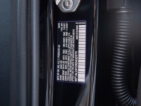 Certified 2024 Porsche Cayenne S AWD/4WD image 16