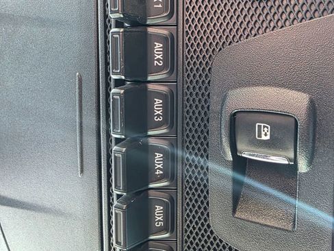 Used 2018 Ford F250 Platinum w/ Platinum Ultimate Package AWD/4WD image 24