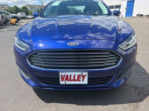 Used 2015 Ford Fusion SE FWD image 10