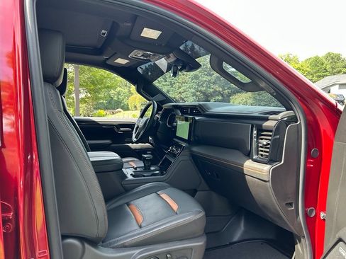 Used 2025 GMC Sierra 1500 AT4 w/ AT4 Premium Package AWD/4WD image 51