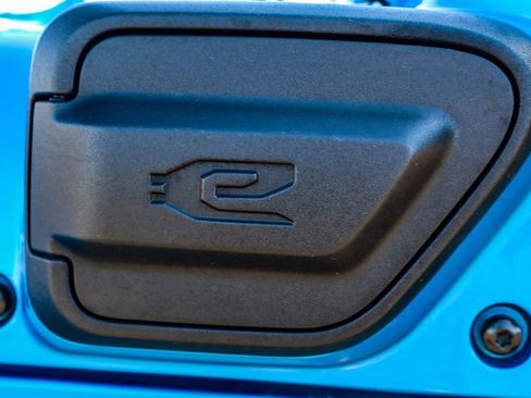 Used 2022 Jeep Wrangler Unlimited Sahara w/ Cold Weather Group image 46