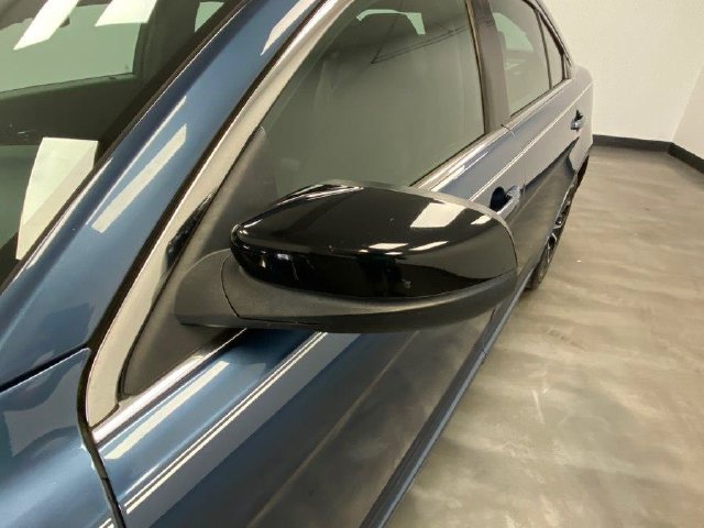 Used 2018 Ford Taurus SHO AWD/4WD image 13
