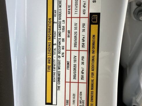 Used 2025 Jeep Grand Cherokee Limited w/ Luxury Tech Group II AWD/4WD image 79