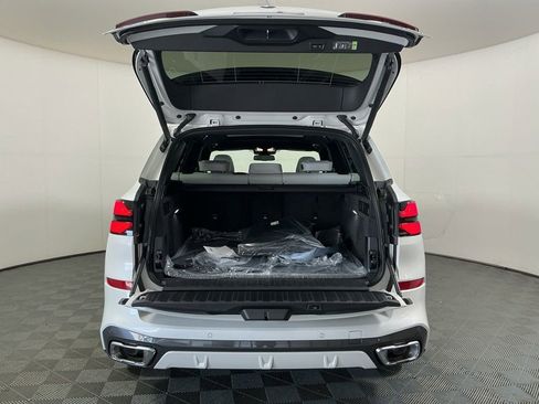 New 2026 BMW X5 sDrive40i RWD image 9