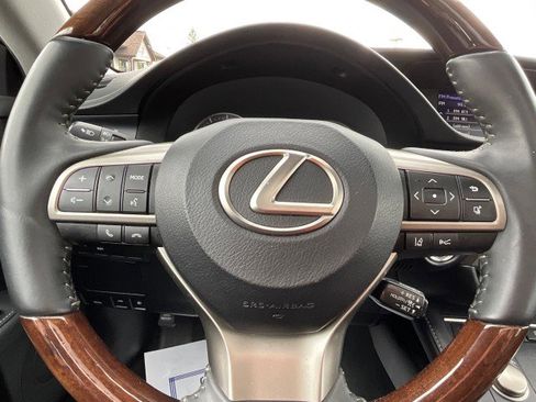 Used 2017 Lexus ES 350 w/ Luxury Package FWD image 12