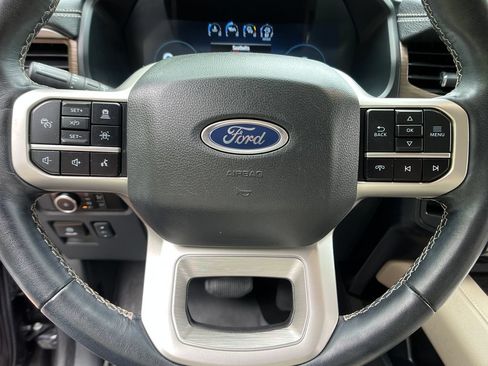 Used 2024 Ford Expedition Limited AWD/4WD image 14
