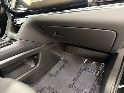 Certified 2025 Cadillac XT6 Sport w/ Platinum Package image 26