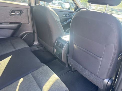 Used 2023 Nissan Rogue SV image 23