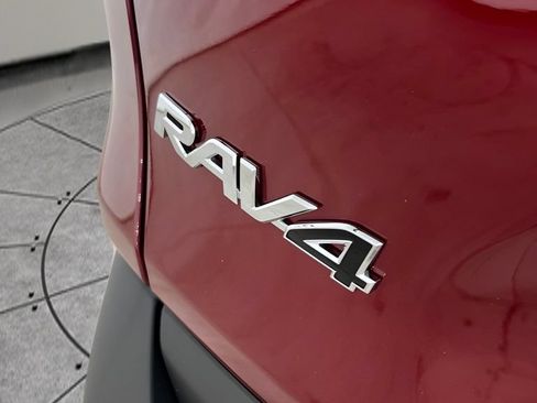 Used 2025 Toyota RAV4 XLE w/ Convenience Package AWD/4WD image 20