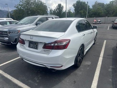 Used 2017 Honda Accord Sport image 3
